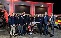 Vertreterinnen und Vertreter des DRK-Kreisverbands Marburg-Gießen, des Landkreises Gießen und Gäste bei der Einweihung des Katastrophenschutz-Stützpunkts in Lich